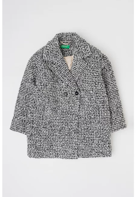 Палто с вълна и копчета