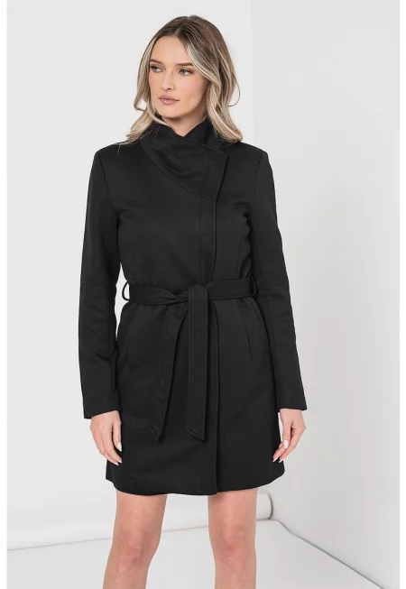 Палто с връзка