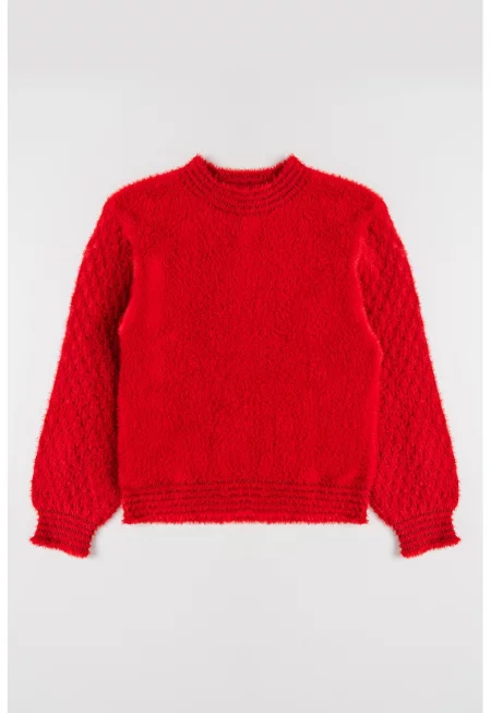 Пухкав пуловер с овално деколте