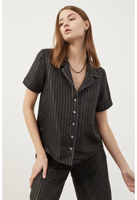 Раирана сатинирана риза