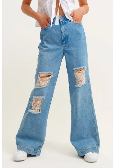 Разкроени дънки с протрити зони - Светлосин