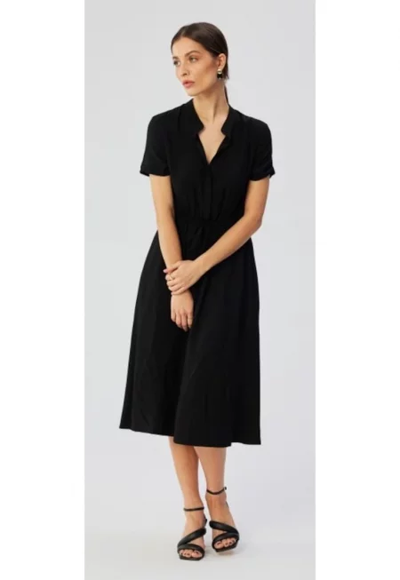 Рокля с висока яка и връзка на талията - черна -