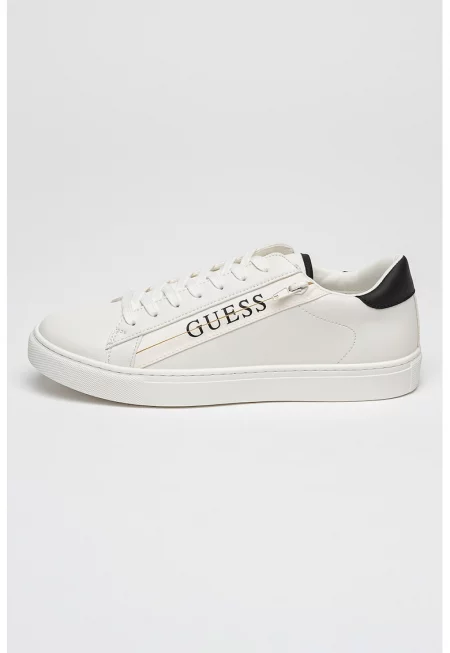 Спортни обувки от еко кожа с лого и цип