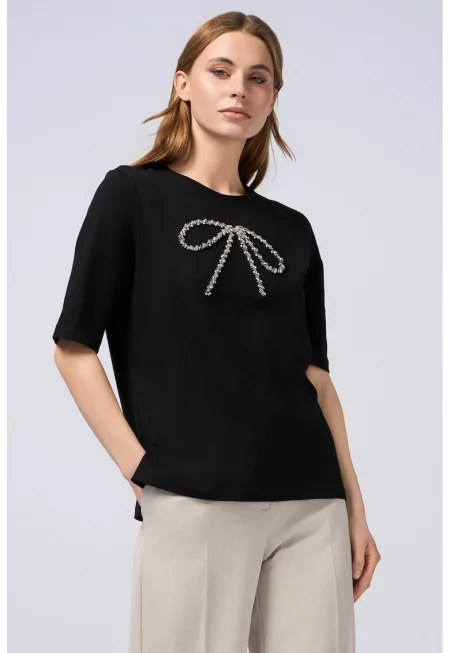Тениска с панделка с декоративни камъни - Черен