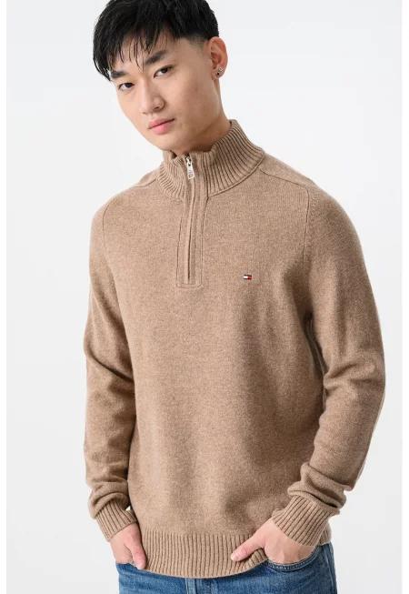 Вълнен пуловер с къс цип