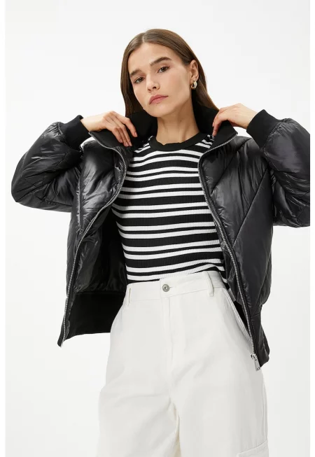 Ватирано зимно яке с висока яка