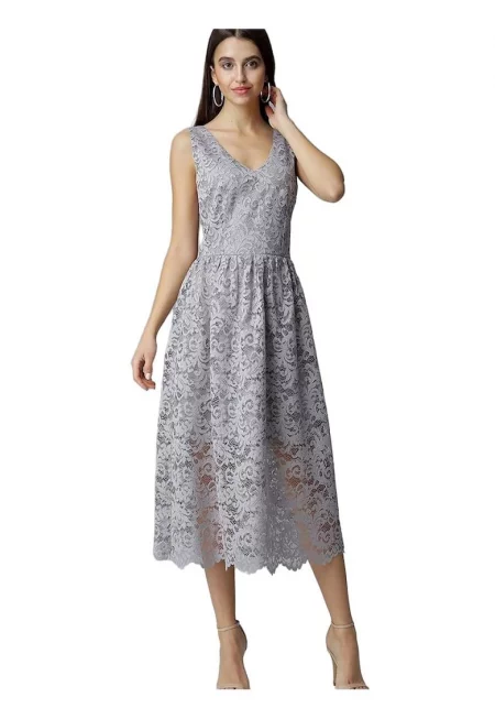 Дълга дантелена вечерна рокля  сива - без ръкави - елегантно деколте - подплатена - полиестер