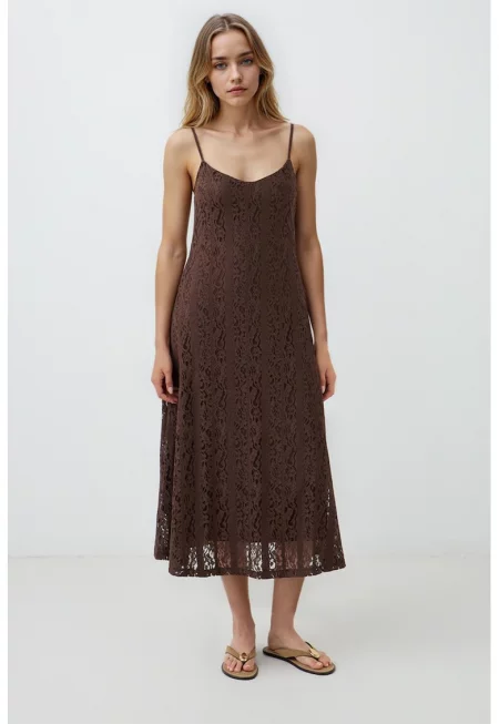 Дълга рокля с овално деколте - Тъмнокафяв