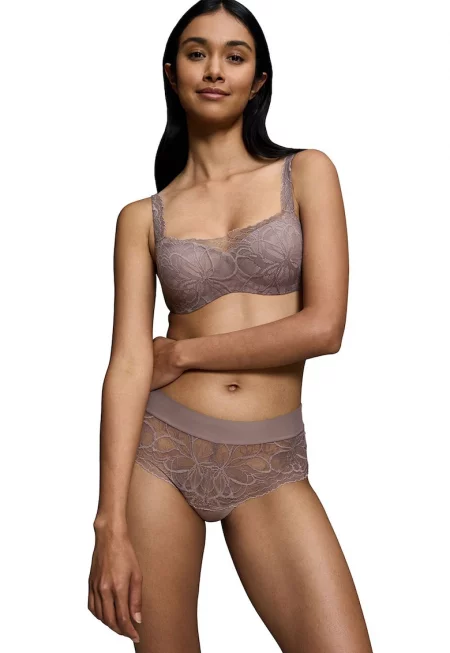 Дантелен сутиен с банели