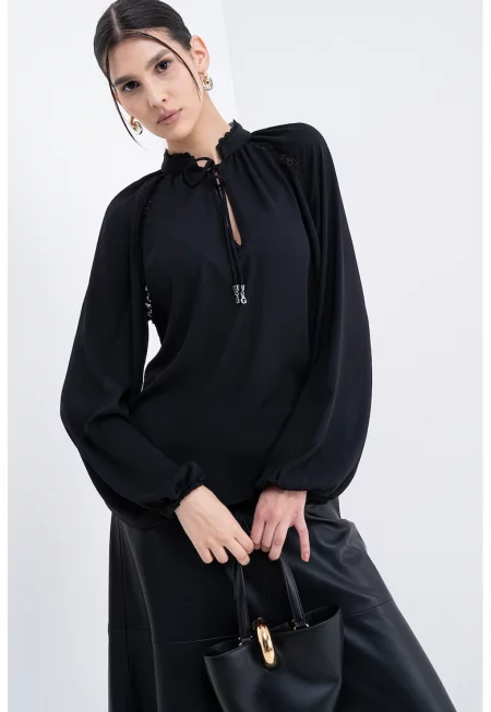 Ефирна блуза с бухнали ръкави - Черен