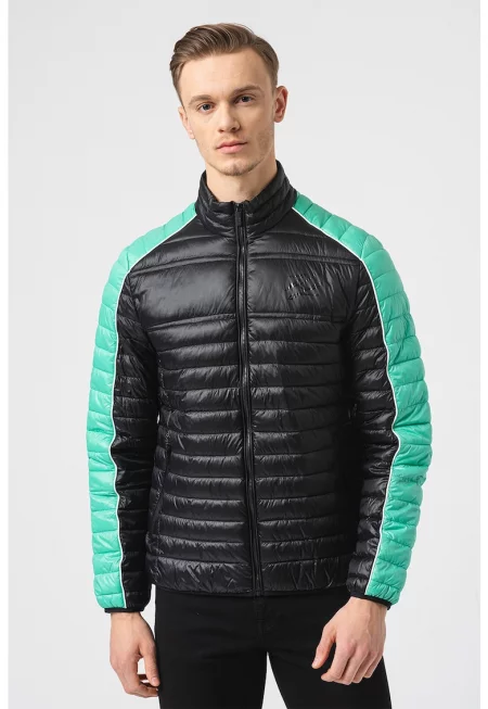 Капитонирано зимно яке с цип