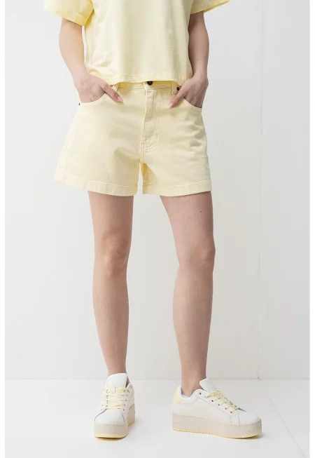 Къси дънки стил Mom Fit - Светло жълто