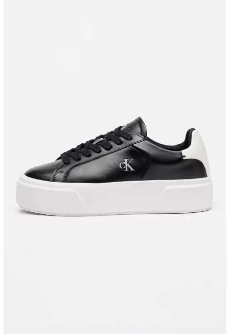 Кожени спортни обувки с равна платформа и лого