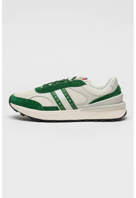 Мрежести спортни обувки с велур