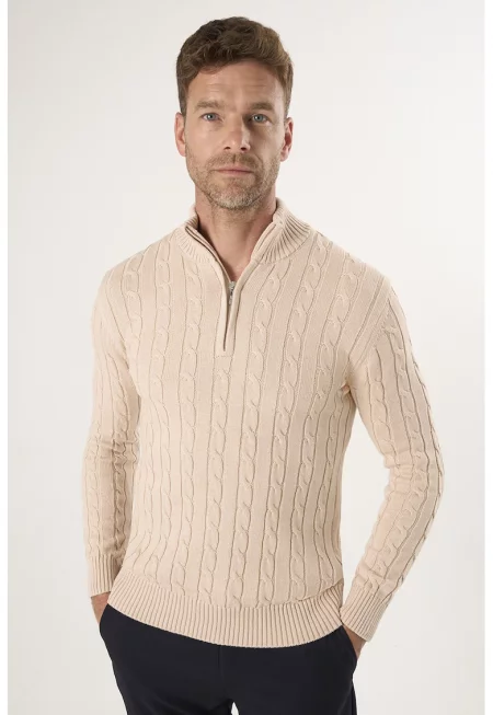 Пуловер с къс цип