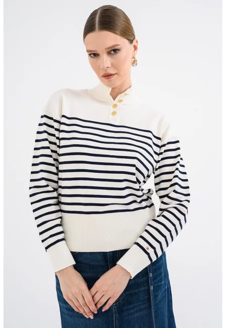 Раиран пуловер с органичен памук с копчета