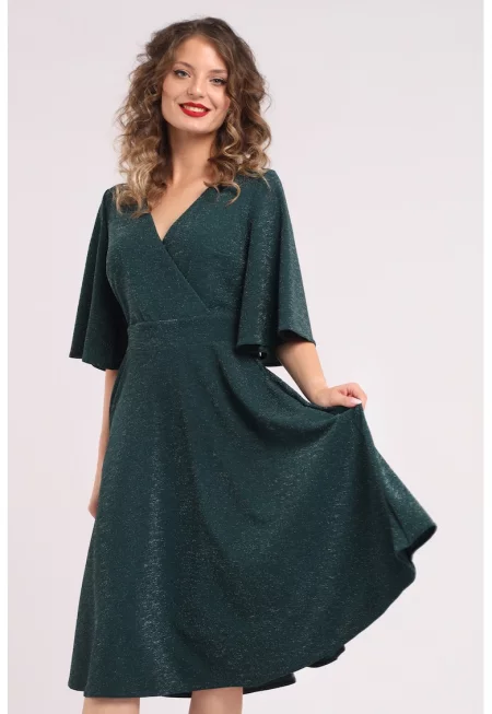 Разкроена рокля с разкроени ръкави