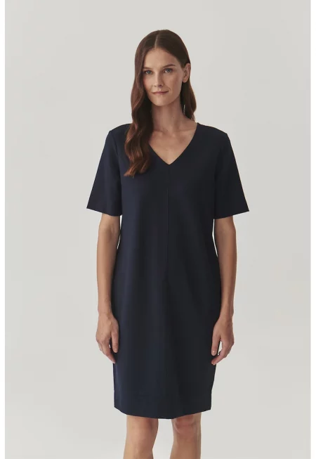 Рокля с шпиц и джобове - Черен