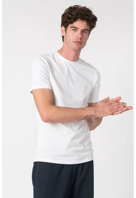 Тениска с овално деколте и лого - Бял