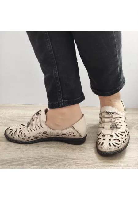 Дамски обувки  1154-1 - перфорирани - Бежови - Бежови