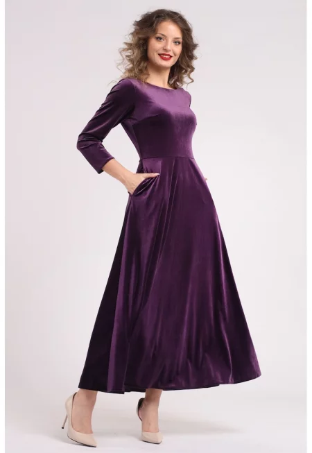 Кадифена рокля с джобове встрани