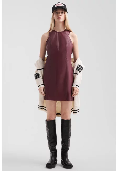 Къса рокля от еко кожа без ръкави - Бордо