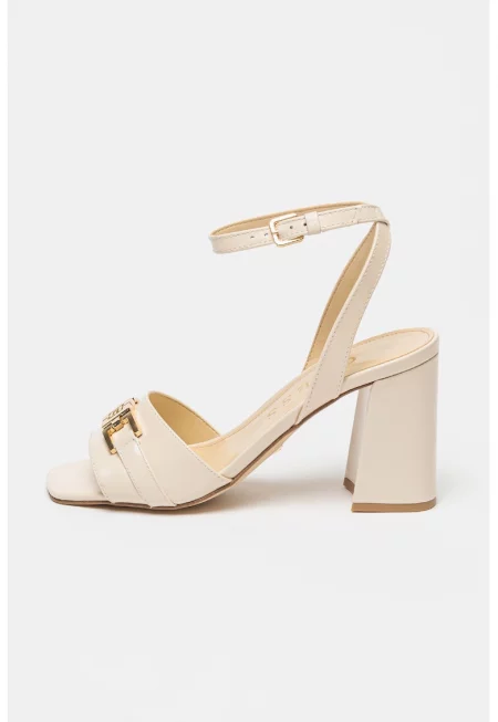 Кожени сандали с масивен ток - Крем