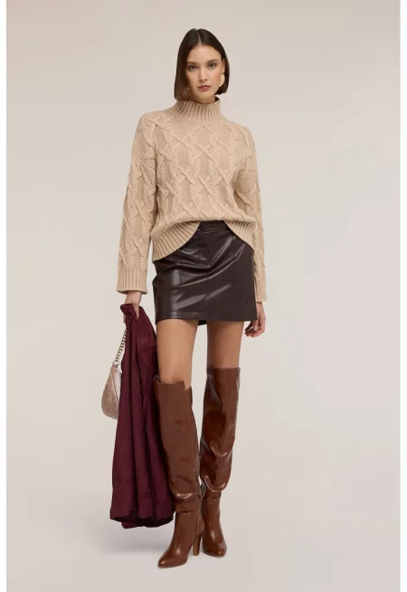 Плетено поло с вълна