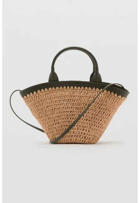 Ръчна чанта с контрасти