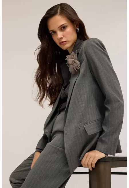 Раирано сако с флорална апликация - Сив