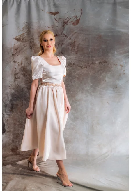 Разкроена миди рокля Jaya - Бежов