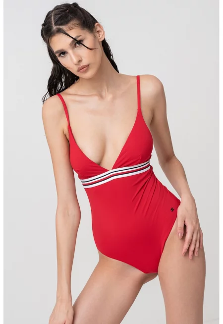 Цял бански с шпиц - Бял/Черен/Тъмночервен