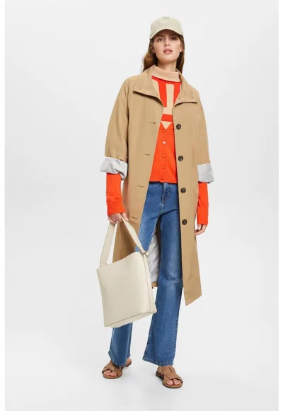 Жилетка с лен с пришити джобове