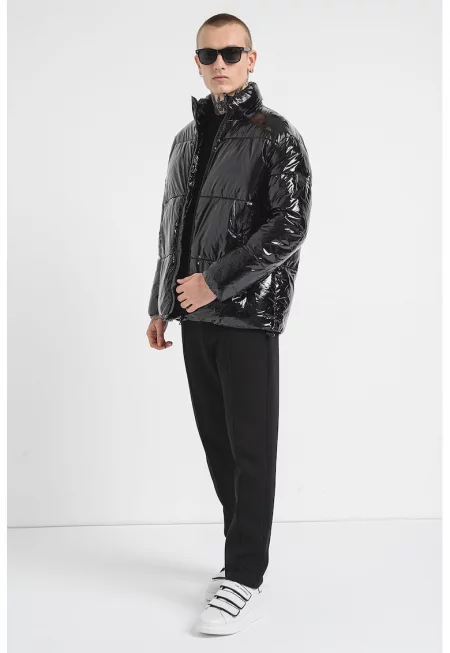 Зимно капитонирано яке