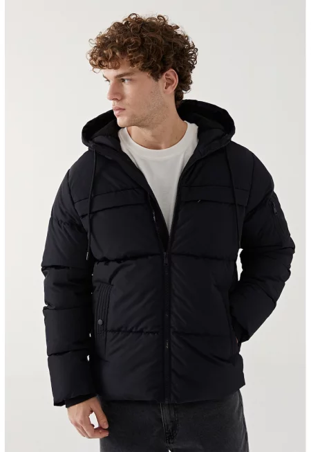Зимно яке с качулка - Черен
