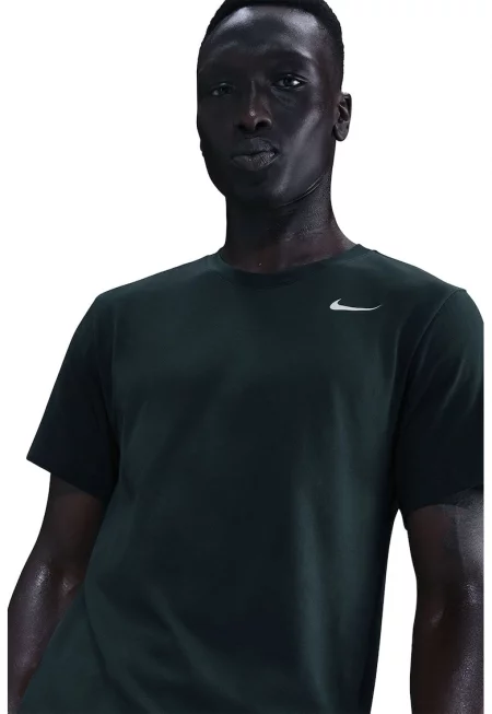 Фитнес тениска с Dri-FIT и овално деколте