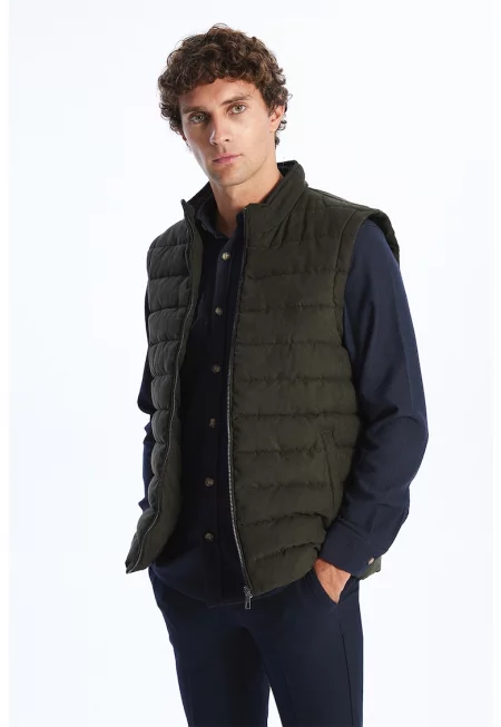 Капитониран елек с цип