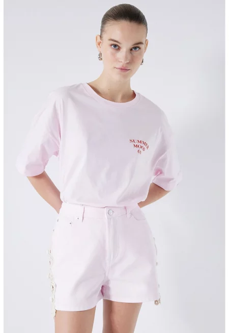 Къс панталон с бродерии - Бледо розово