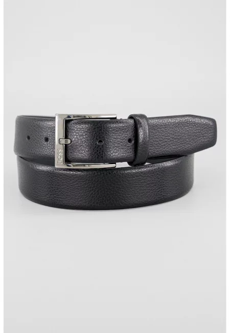 Кожен колан с метална тока