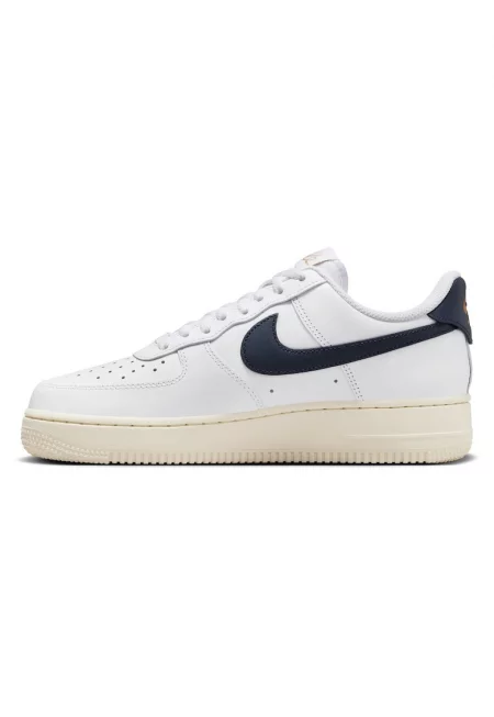 Мъжки спортни обувки -  W Air Force 1 '07 Flyease Oly - бели