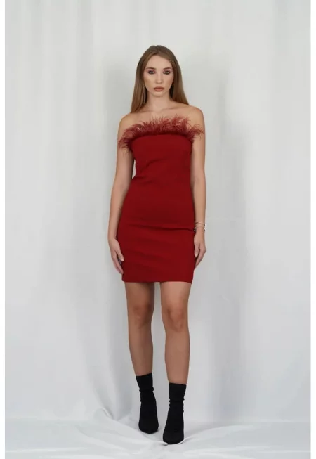 Мини рокля с вложки от пера по деколтето - Червен