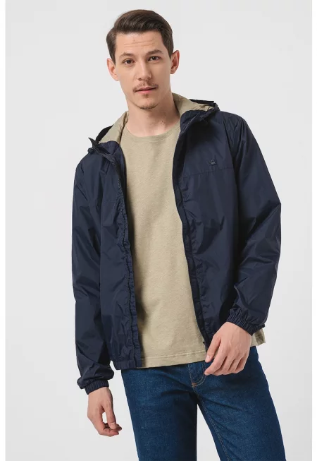 Олекотено яке с качулка