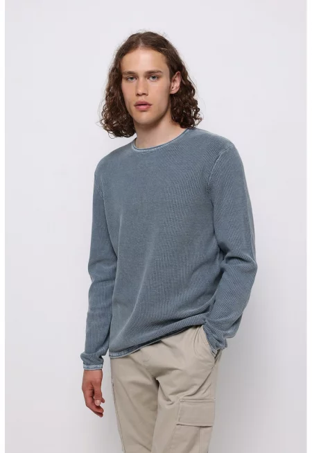 Памучен пуловер с овално деколте