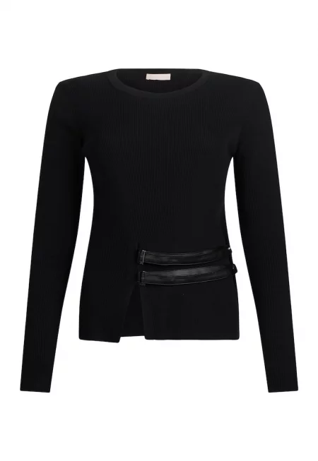 Пуловер с токи - Черен