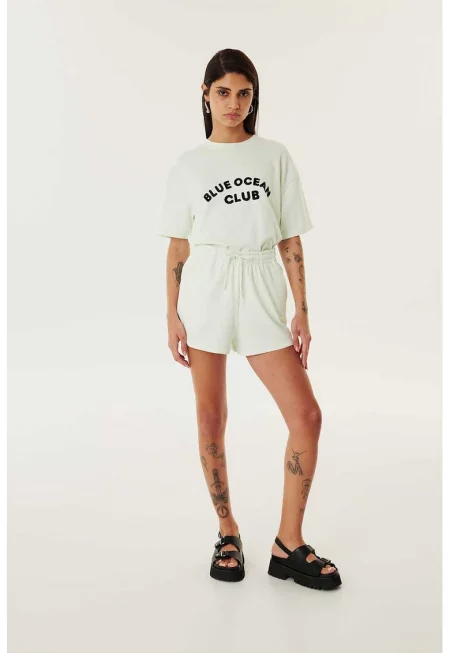 Шорти с връзка и джобове