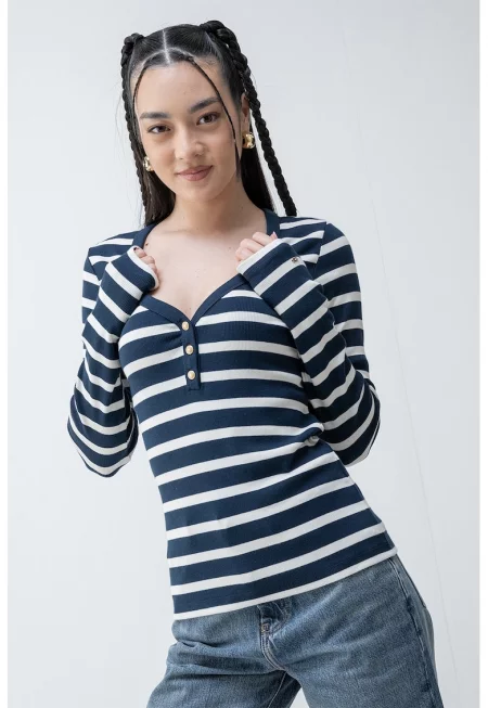 Слим блуза с шпиц - Бял/Тъмносин