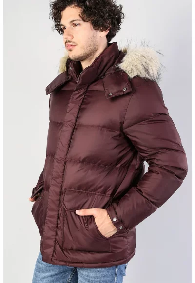 Зимно капитонирано яке с качулка