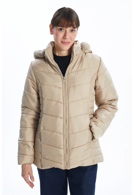 Зимно капитонирано яке - Светло бежово