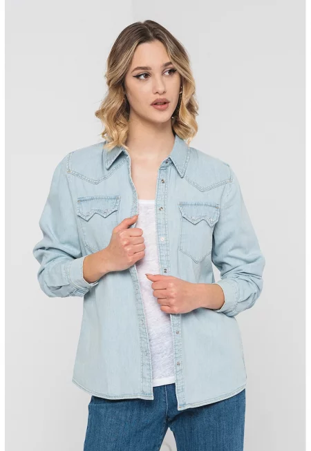 Дънкова риза с джобове на гърдите