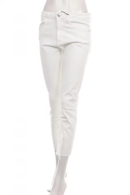 Дрехи Дънки ZARA